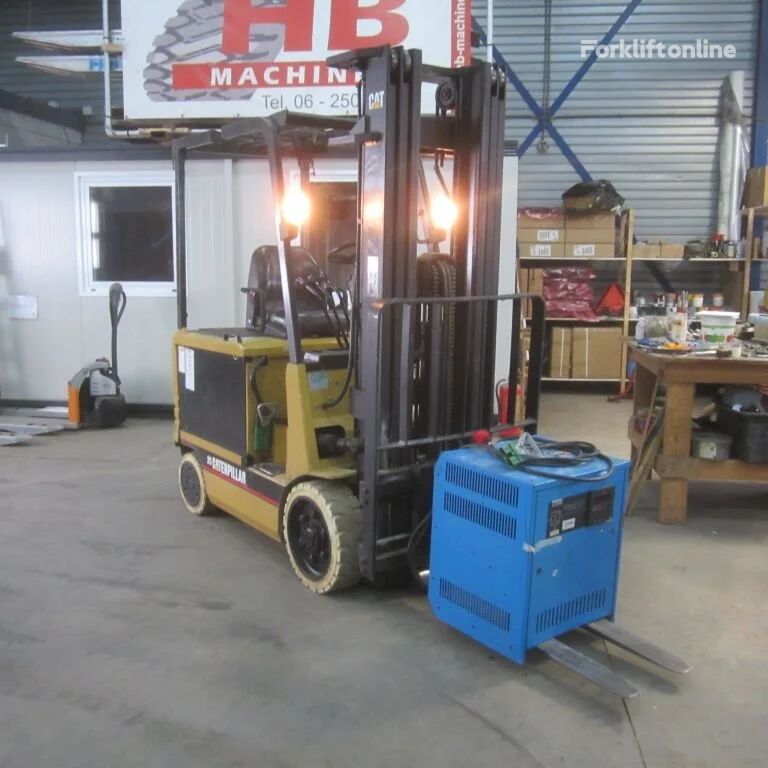 chariot élévateur électrique Caterpillar Heftruck EC25E, elektrisch, triplomast, side shift, containermas